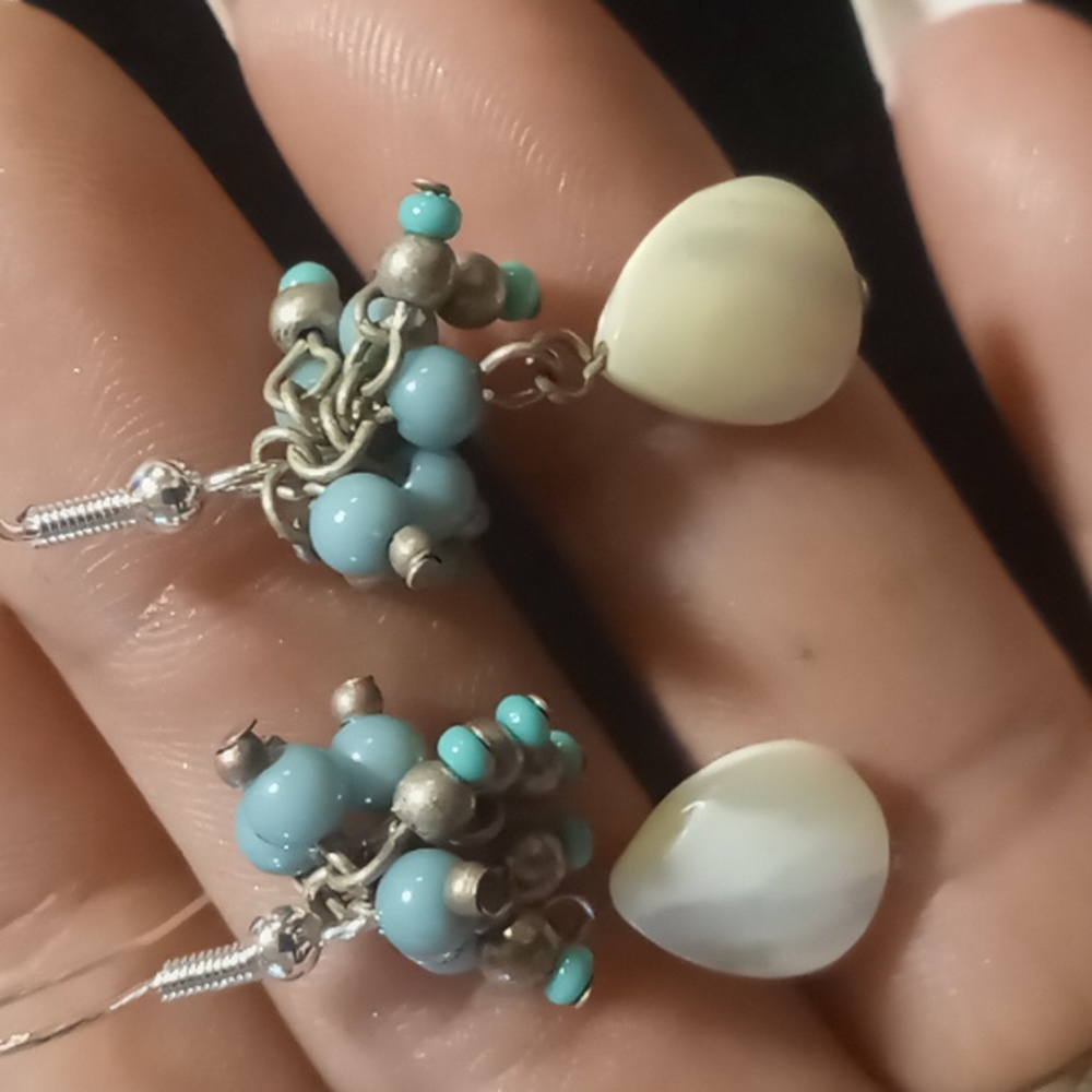 Sterling silver,mother of pearl & turquoise earrings. Stamped 925 - Picture 5 of 6